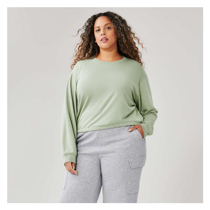 Women+ Active Crop Pullover